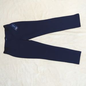 Chaps woman's leggings super stretch size medium NWT